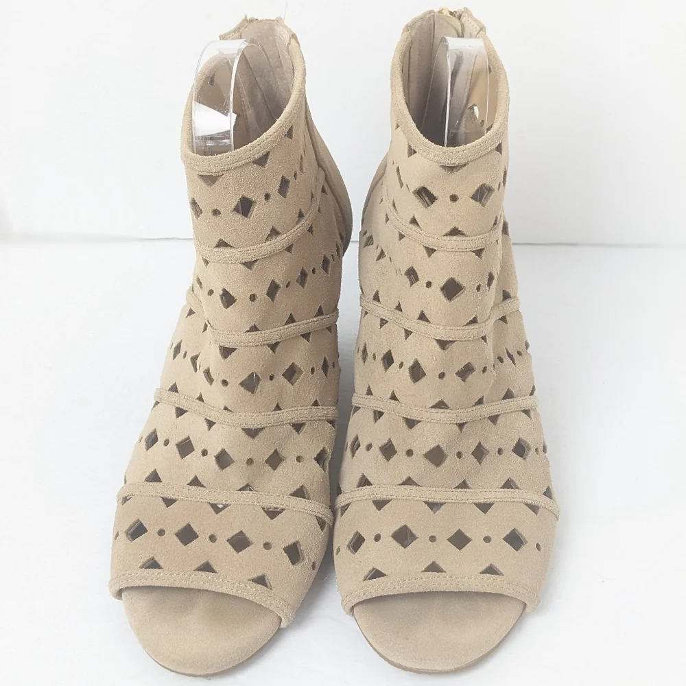 Michael Kors Uma Wedge - Picture 6 of 16